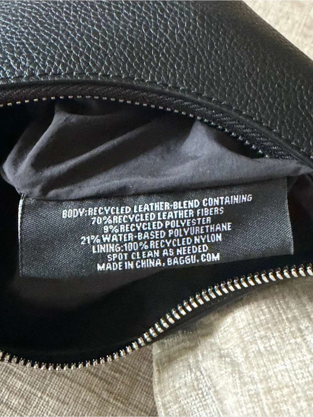 BAGGU Black Recycled Leather Shoulder Bag with Logo Tag and Dust Bag - Picture 5 of 8